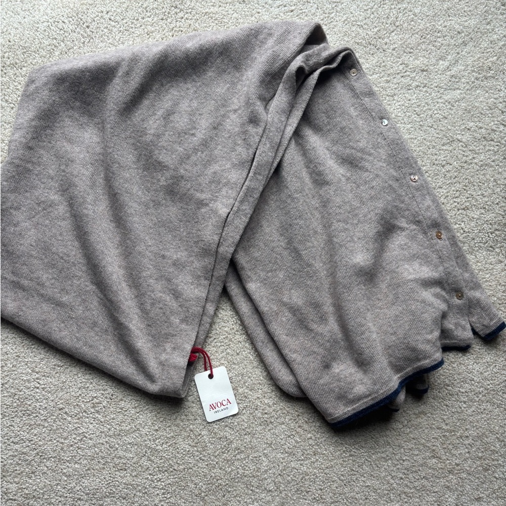 Avoca Ireland cashmere Wool Button Wrap Shawl • Beige w/ Navy Trim - Picture 3 of 10